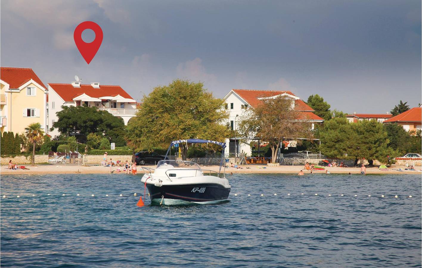 Ganze Ferienwohnung, Gemütliche Ferienwohnung mit Terrasse und WLAN, 2 km vom Strand entfernt in Srima, Šibenik-Knin