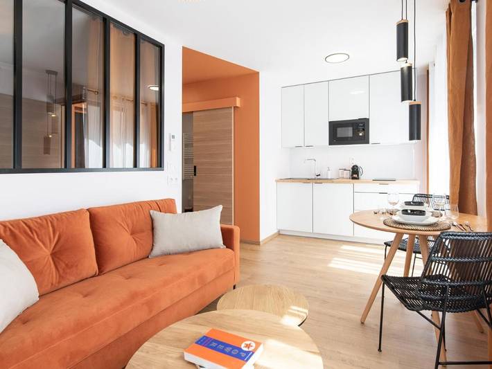 Gîte pour 4 personnes, avec balcon dans Saint-Étienne - 2