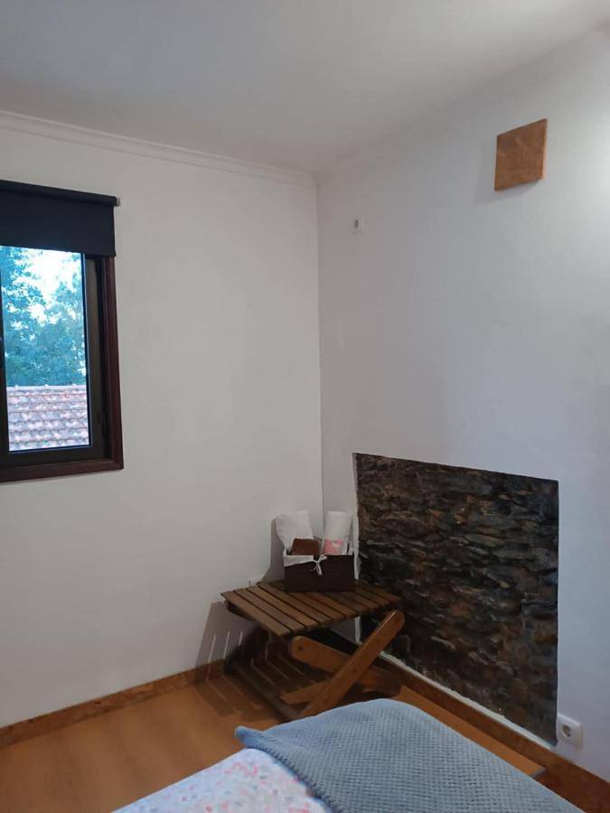 Gîte pour 4 personnes, avec jardin ainsi que terrasse et piscine dans Cortegaça - 4