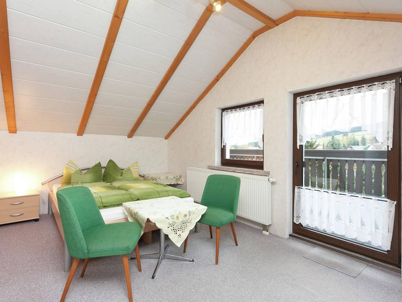 Ferienhaus für 4 Personen mit Balkon in Altenfeld, Rennsteig
