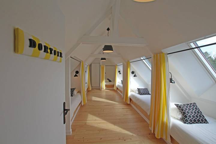 Gîte pour 15 personnes, avec sauna et piscine ainsi que terrasse et jardin, animaux acceptés à Bricqueville-sur-Mer - 4