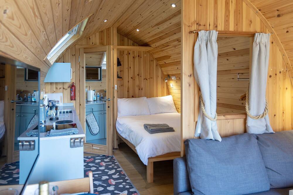 Belhaven Bay Pod - Luxury Double Bed - Sea View in Edinburgh and Lothian