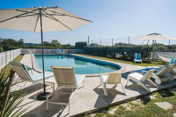 Château pour 16 personnes avec jardin in Sainte-Marie-de-Gosse, Région de Dax