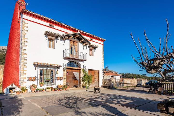 Casa rural para 11 personas, con Balcón y Jardín en 