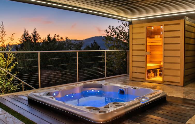 Außergewöhnliche Villa in Le Beausset mit beheiztem Pool in Le Beausset, Mittelmeerküste (Frankreich)