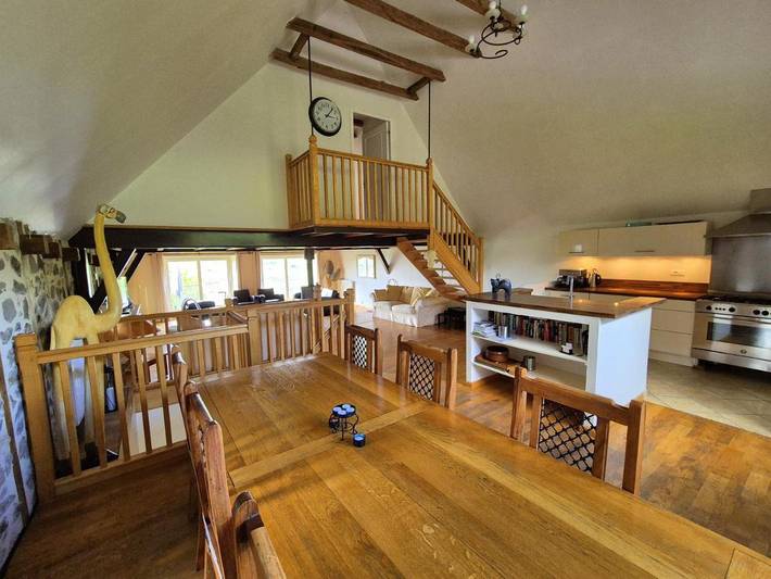 Location de vacances pour 6 personnes, avec jardin et vue, animaux acceptés à Mur-de-Barrez - 4