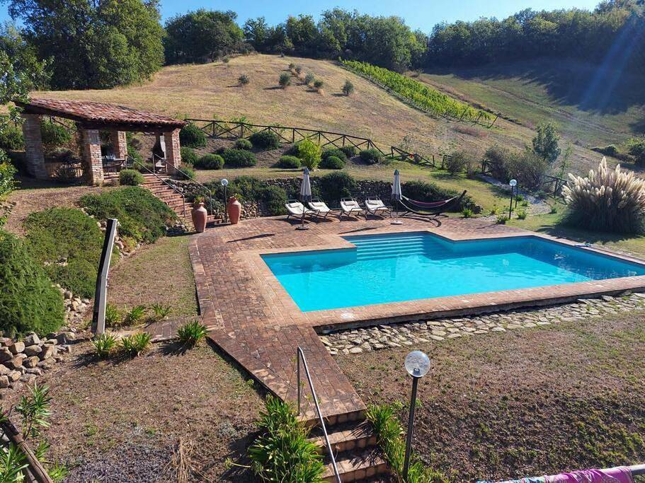 Luxury Villa with Pool, Stunning Location in San Ginesio, Parco nazionale dei Monti Sibillini