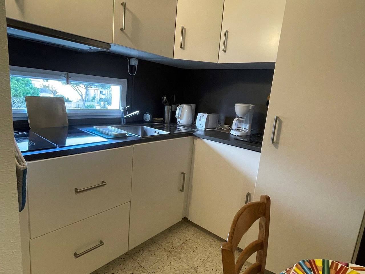 Ganzes Studio, Appartement in der Nähe der Thermalbäder, klimatisiert und Haustiere erlaubt in Balaruc-les-Bains, Mittelmeerküste (Frankreich)