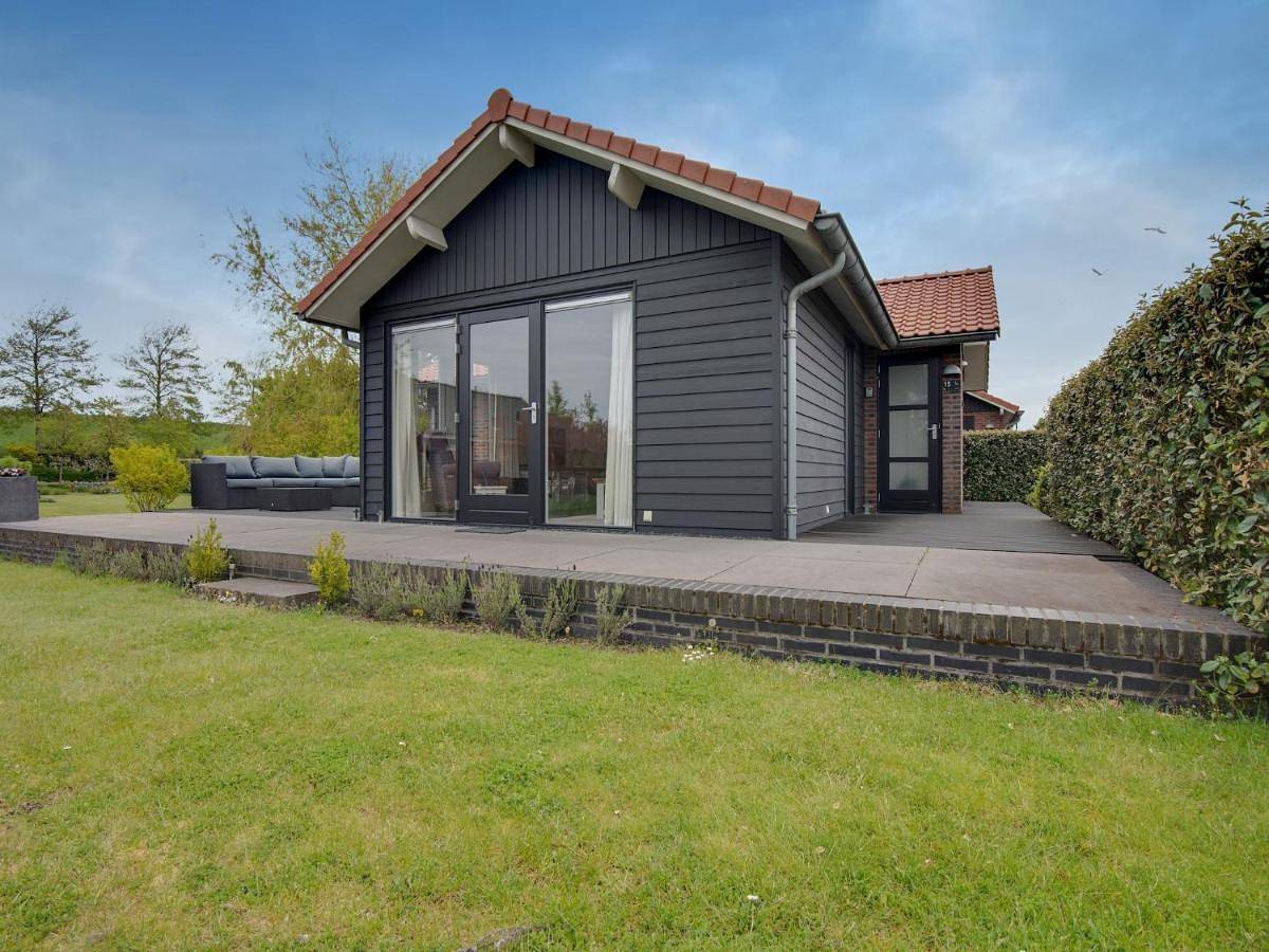 Two-Bedroom Holiday Home in Niederländische Nordsee