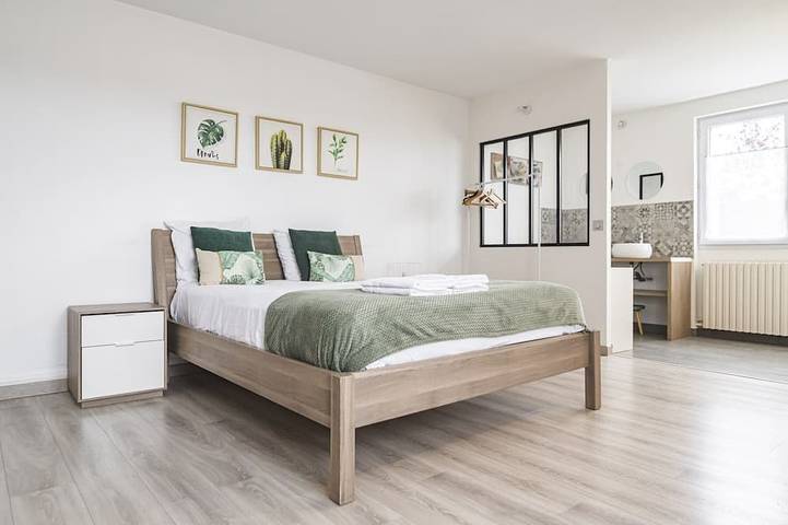 Location de vacances pour 12 personnes, avec jacuzzi à Quincy-Voisins - 3