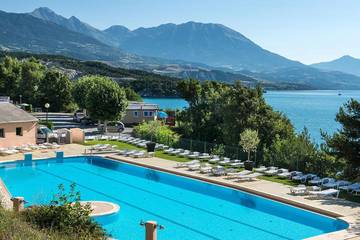 Camping pour 4 personnes dans Lac de Serre-Ponçon