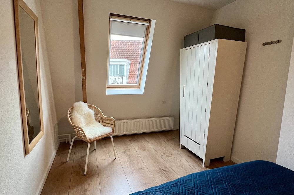 Geheel appartement, Comfortabele vakantiewoning op slechts 300m van het centrum. Dichtbij het strand in Castricum, Nederlandse Noordzeekust