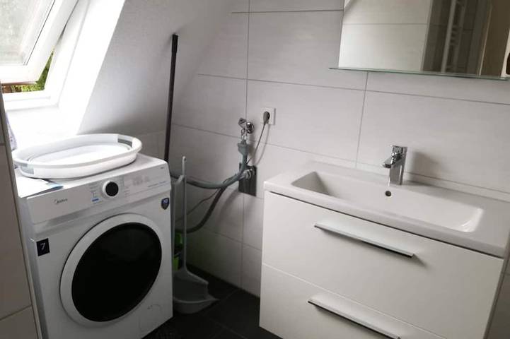 Entire apartment, Born's Cabin, North Sea Vacation Rental in Burhave at Ferienhs Schenk, accommodates up to 2 adults + a toddler in Burhave, Butjadingen