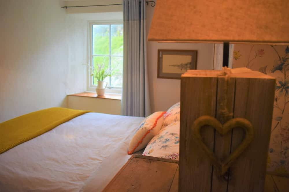 Adorable, Homely 4 Bedroom Peaceful Cottage Only Minutes Walks To Beach in Aberdyfi, Aberdovey