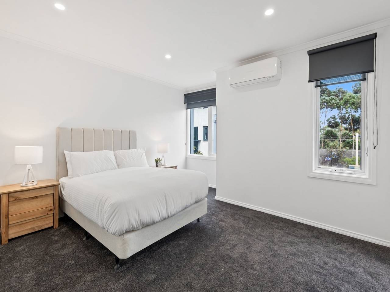 Entire apartment, Sleek 2-Bed Terrace near Local Parks in Melbourne, Yarra City