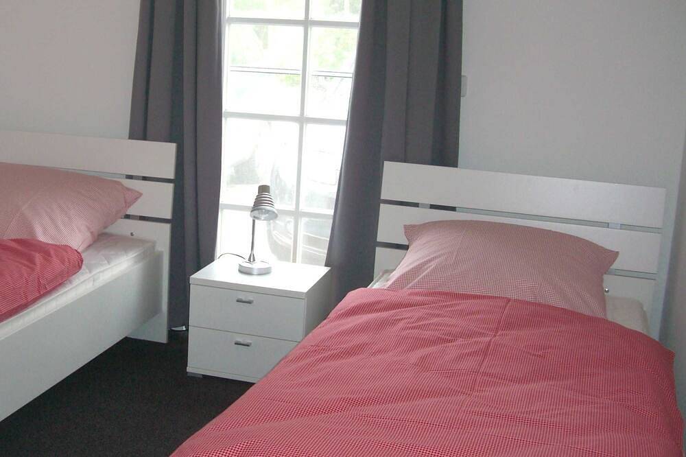 Ganze Wohnung, Fewo Kleine Brise Greetsiel - Ferienwohnung in Greetsiel, Krummhörn