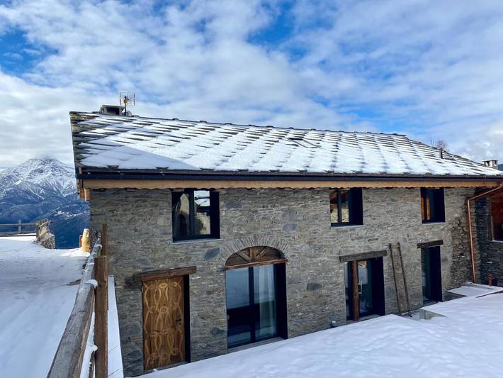 Casa vacanza per 6 persone, con Terrazza e Giardino nonché Panorama a Oulx