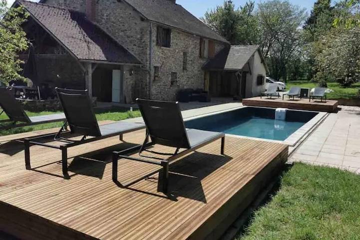 Gîte pour 10 personnes, animaux acceptés dans La Chapelle-Moutils