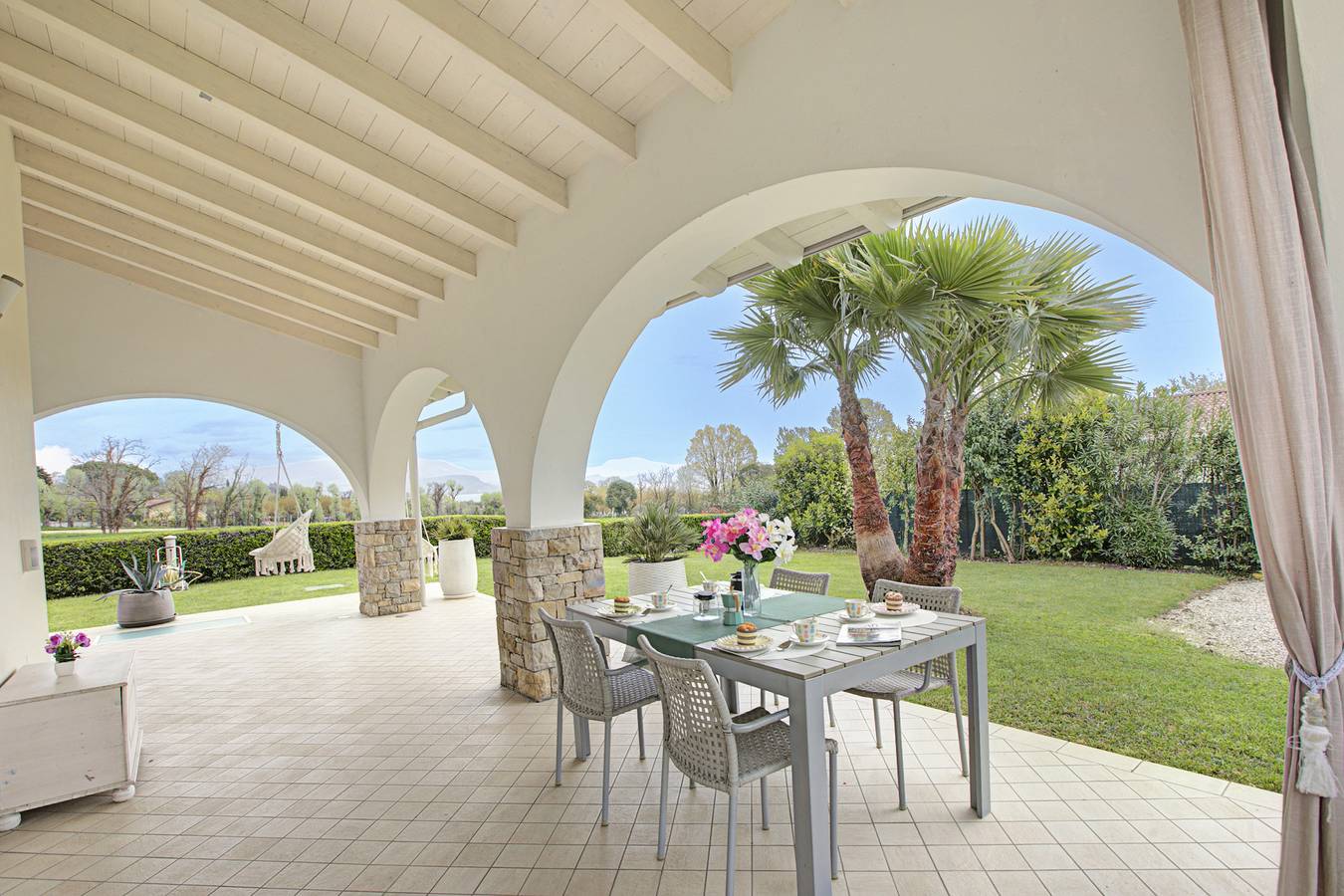 Il Silenzio House in Manerba del Garda, Gardasee-Berge