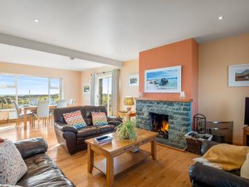Villa for 6 Guests in Connemara, Connacht, Picture 1