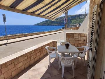 Gîte pour 2 personnes, avec terrasse et vue dans Marina Serra