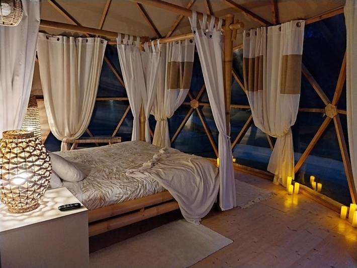 Gîte pour 2 personnes, avec jardin et piscine ainsi que sauna et jacuzzi à Malves-en-Minervois - 4