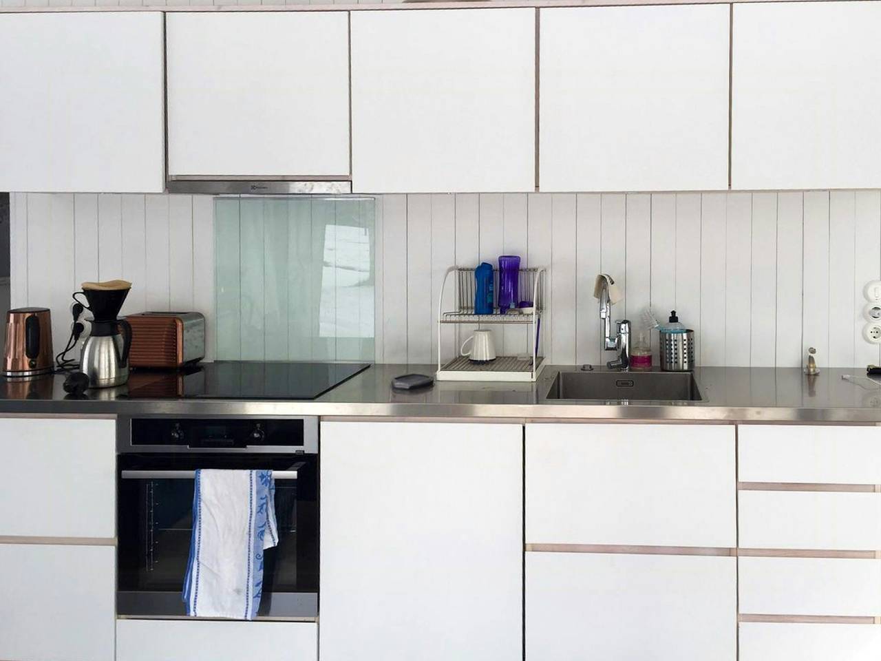 Moderne Hütte mit Sauna am See in Bjäsäter in Stjärnorp, Östergötland