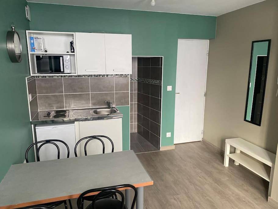 Appartement entier, One-Bedroom Apartment in Douai, Département Nord