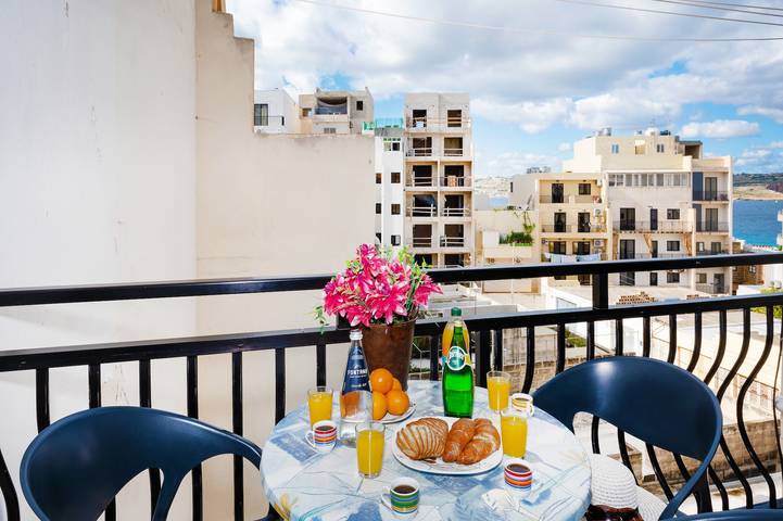 Apartment for 4 people, with balcony/terrace in Malta