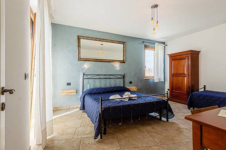 Location de vacances pour 10 personnes, avec jardin, animaux acceptés à Morrovalle - 2