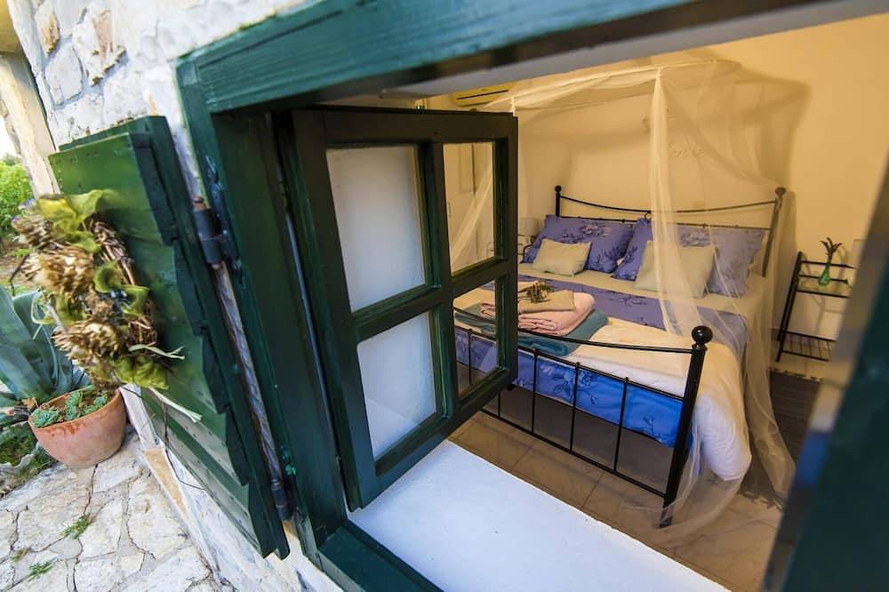 Ferienhaus nahe Adria und Krka Wasserfälle in Šopot, Grad Benkovac