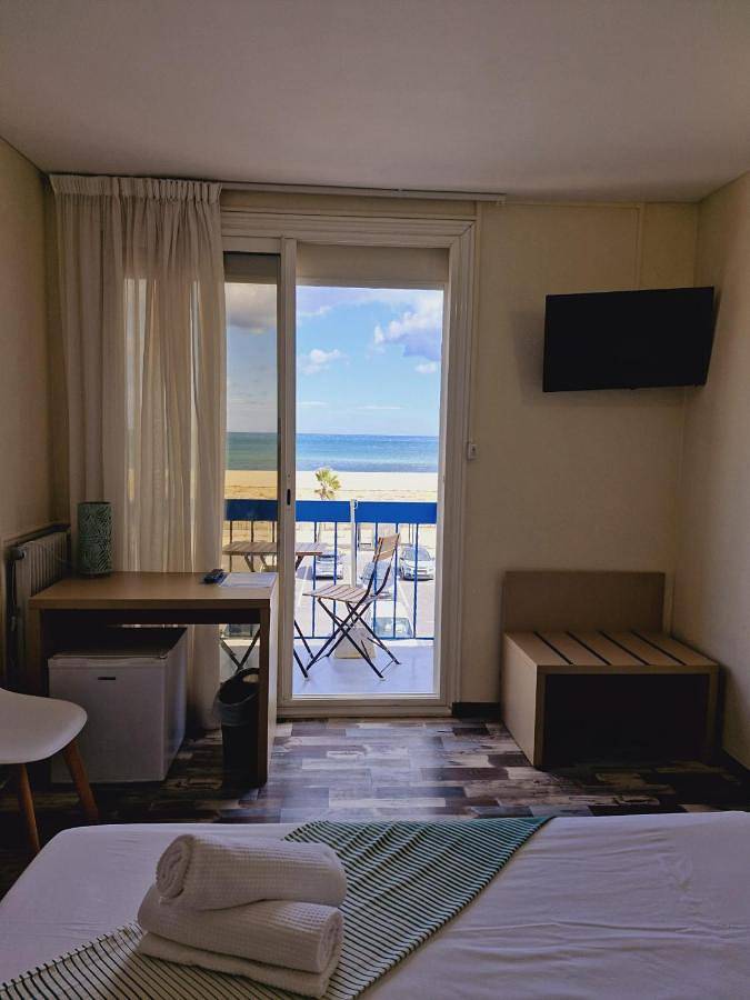 Hôtel pour 2 personnes, avec terrasse et vue dans Office De Tourisme De Barcares - 3