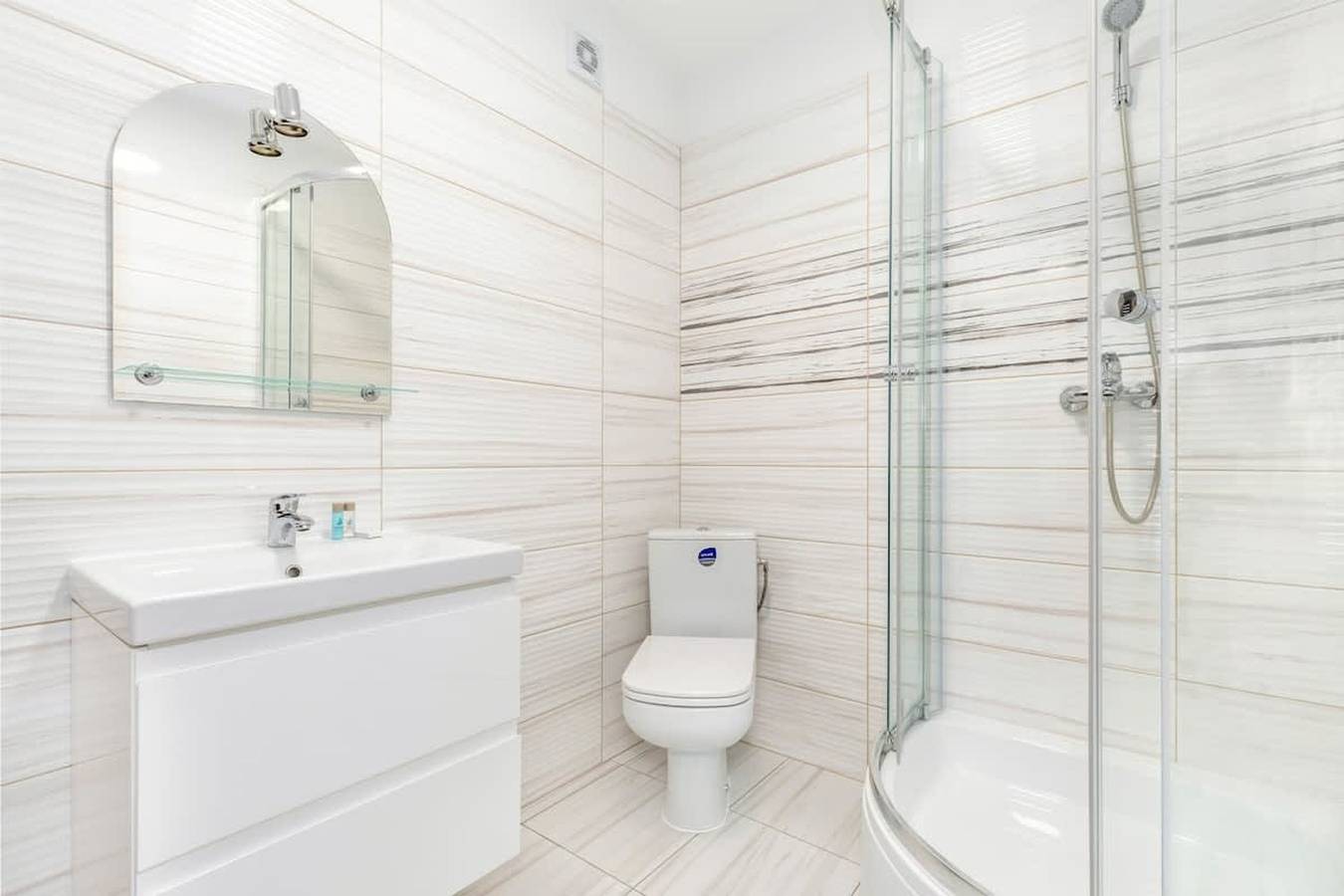 Entire apartment, Armii Krajowej 6 Spacious Apartment Parking in Świnoujście, Szczecin Lagoon