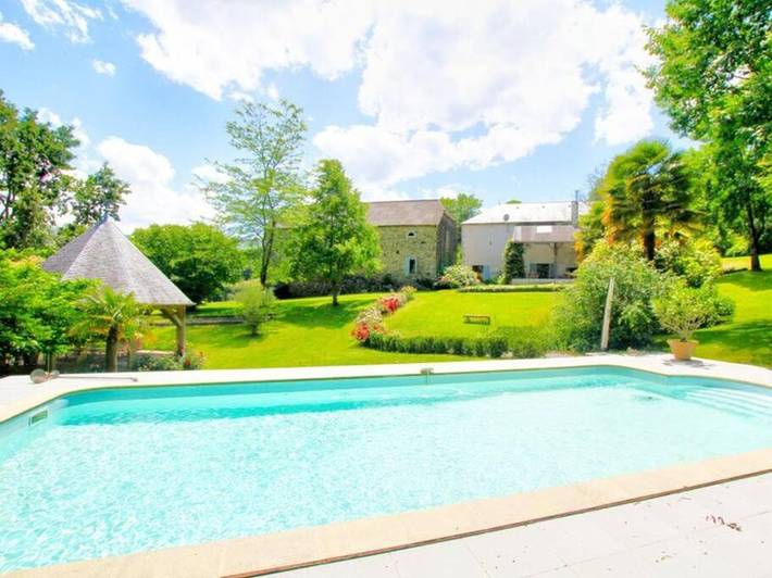 Maison de vacances pour 14 personnes, avec vue ainsi que piscine et jardin, animaux acceptés