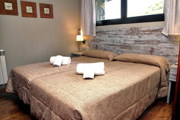 Location de vacances pour 4 personnes, avec jardin, adapté aux familles dans Vielha - 2