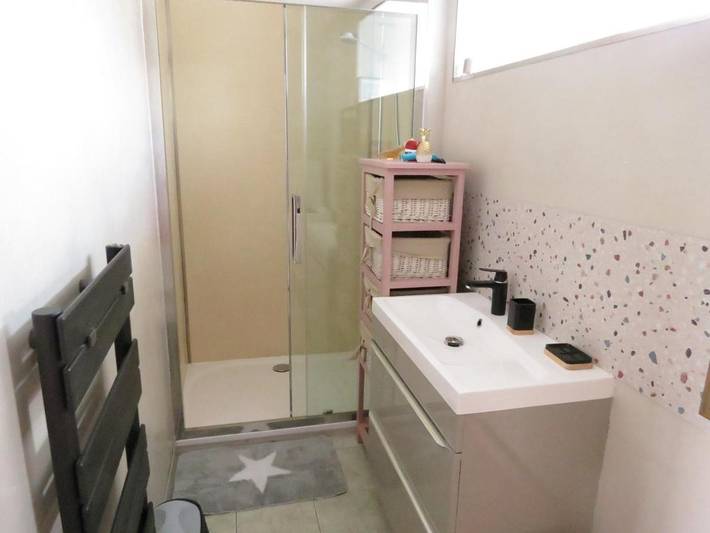 Location de vacances pour 6 personnes, avec piscine et balcon à Roz-Landrieux - 3