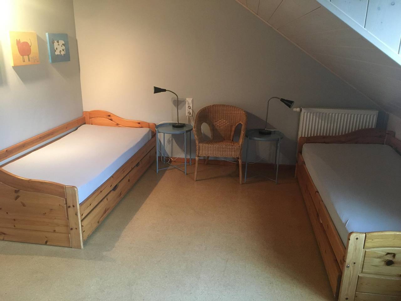 Ganze Ferienwohnung, Hofbrunnen/ 2Schlafräume/ Dusche/Wc in Isny im Allgäu, Region Bodensee-Oberschwaben