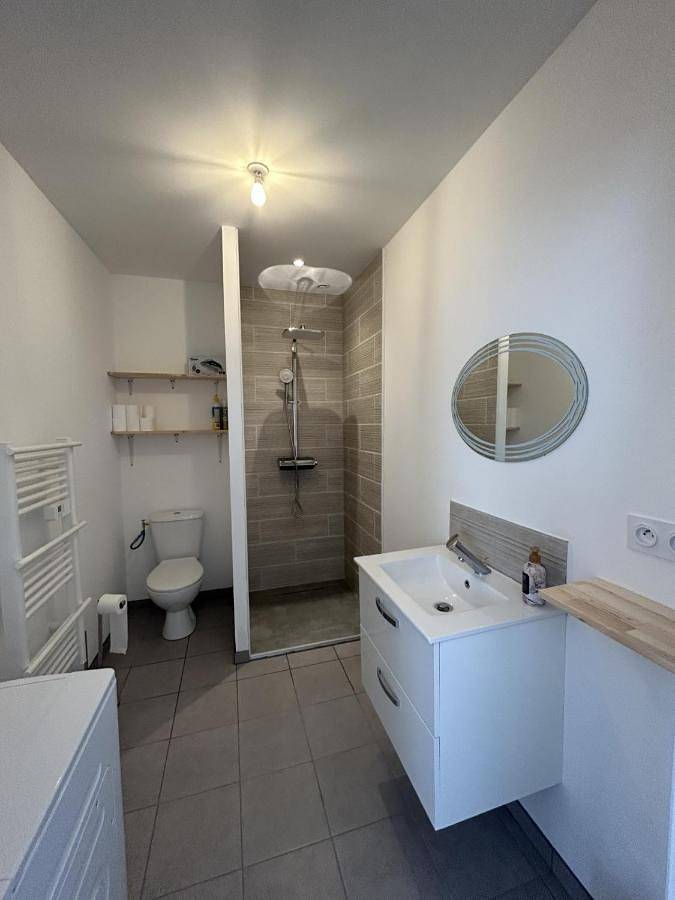 Appartement entier, Apartment - Ground Floor in Vierzon, Région de Vierzon