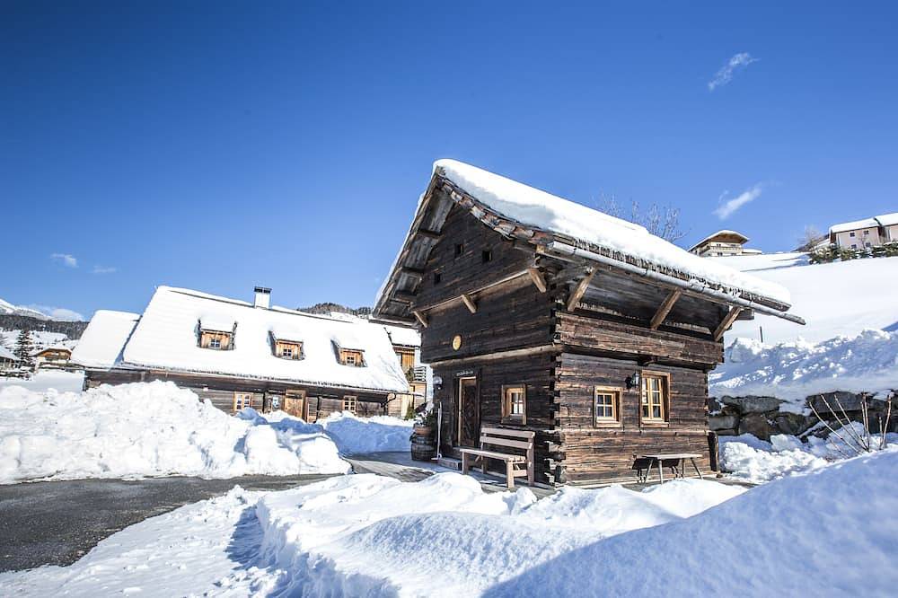 Urige Berghütte mit Gartensauna und Gratis-Wlan - 10 Minuten ins Skizentrum in Rennweg am Katschberg, Bezirk Spittal an der Drau