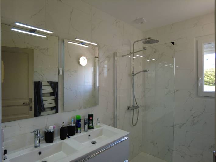 Location de vacances pour 6 personnes, avec terrasse et jardin dans Buguélès - 4