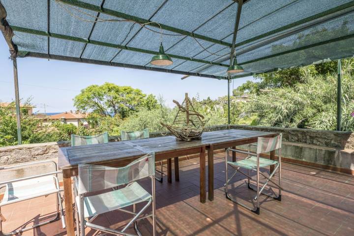 Ferienhaus für 6 Personen, mit Terrasse und Garten in Sant'Andrea - 2