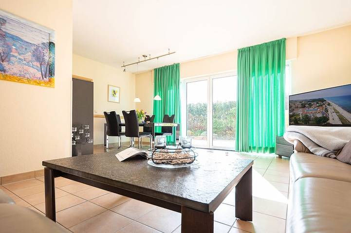 Ferienhaus für 6 Personen, mit Terrasse und Sauna in Kühlungsborn - 2