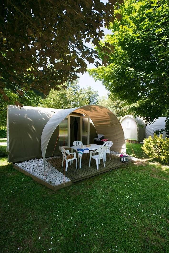 Tente pour 4 personnes, avec bassin pour enfant dans le Lot - 4