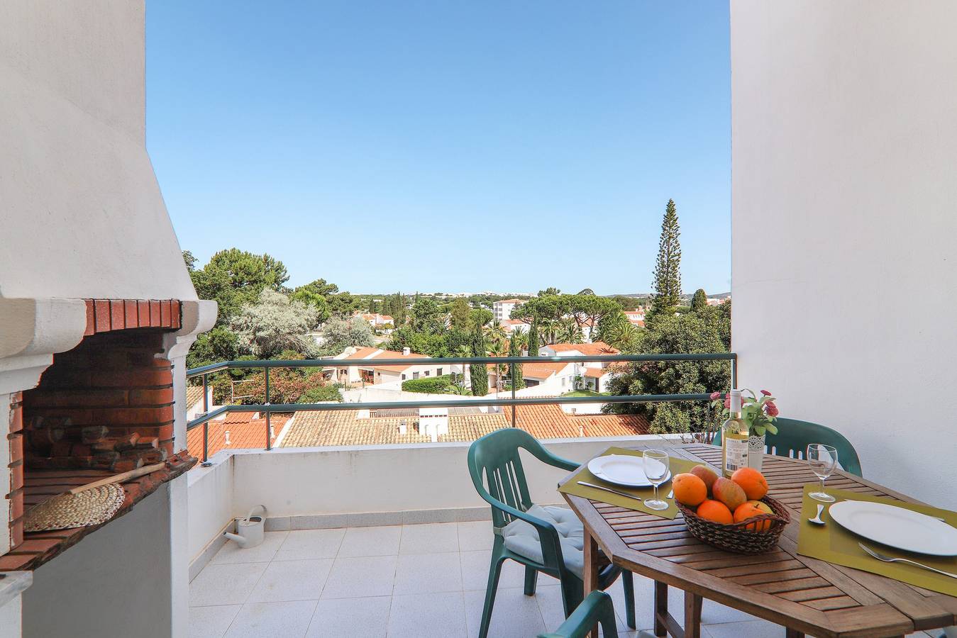 Apartamento inteiro, Apartamento 'Casa do Algarve' com varanda in Praia da Falésia, Albufeira