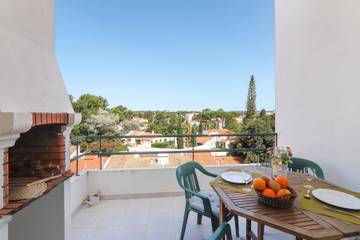 Apartment for 6 People in Praia da Falésia, Olhos de Água, Photo 1