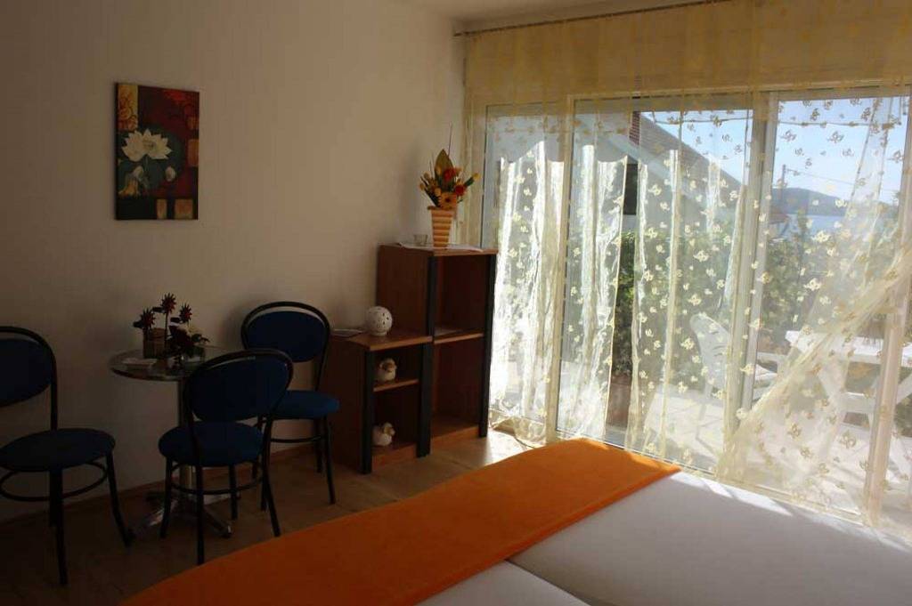 Ganzes Studio, Studioapartment in Trogir mit Balkon, Klimaanlage, W-Lan (4328-3) in Trogir, Ciovo