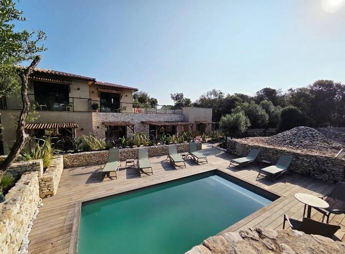 Chambre d’hôte pour 2 personnes, avec Terrasse et Jardin ainsi que Piscine et Vue à Bonifacio