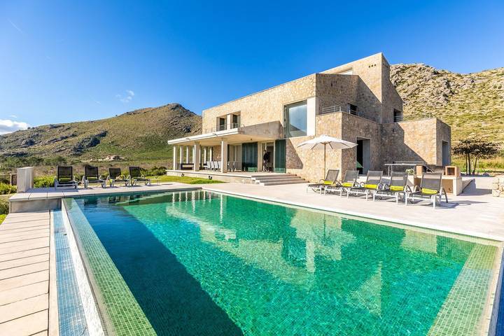 Villa für 12 Personen, mit Pool in Las Palmeras