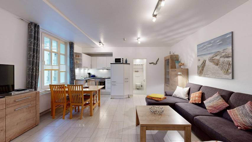 Ferienwohnung für 4 Personen, mit Garten und Sauna in Binz