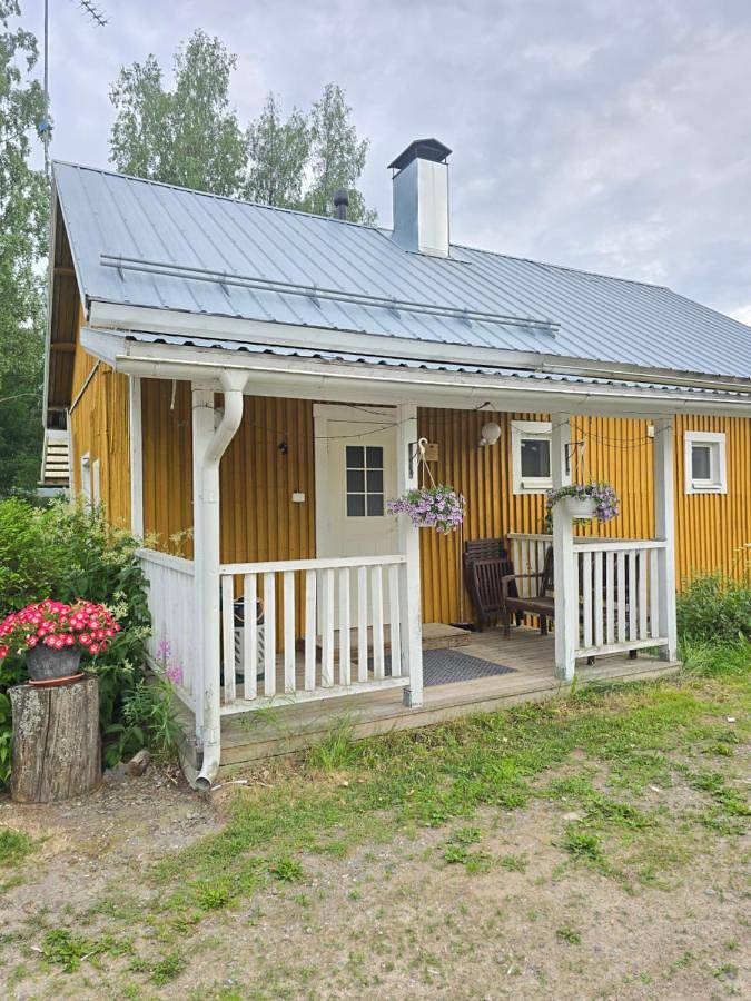 Ferienhaus für 6 Personen, mit Terrasse und Garten sowie Sauna